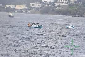 Woman dies in Greece migrant boat sinking