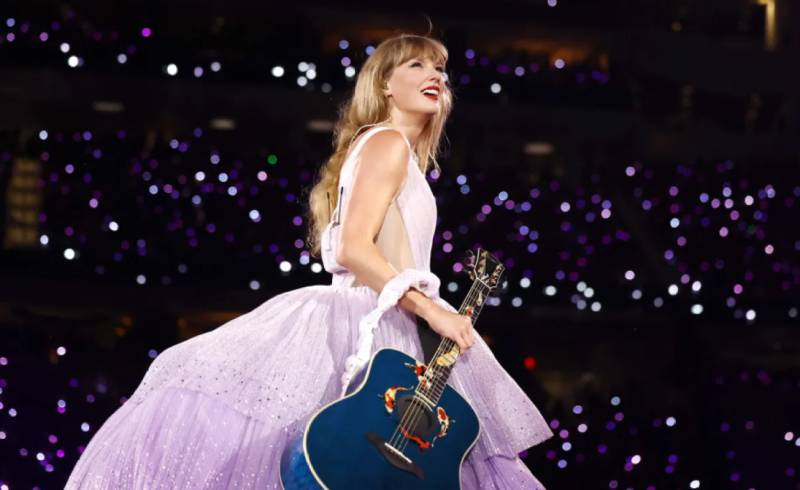  Taylor swift leaves stadium worker in tears with act generosity
