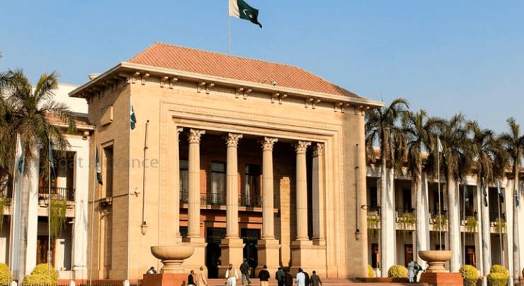 Journalists boycott PA session to protest manhandling of their colleagues during KP CM visit 