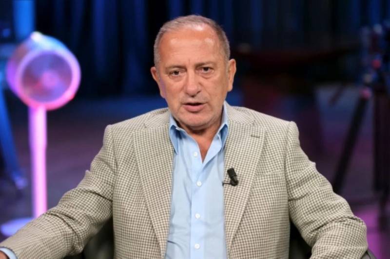 Turkish court orders release of journalist who 'threatened' Erdogan