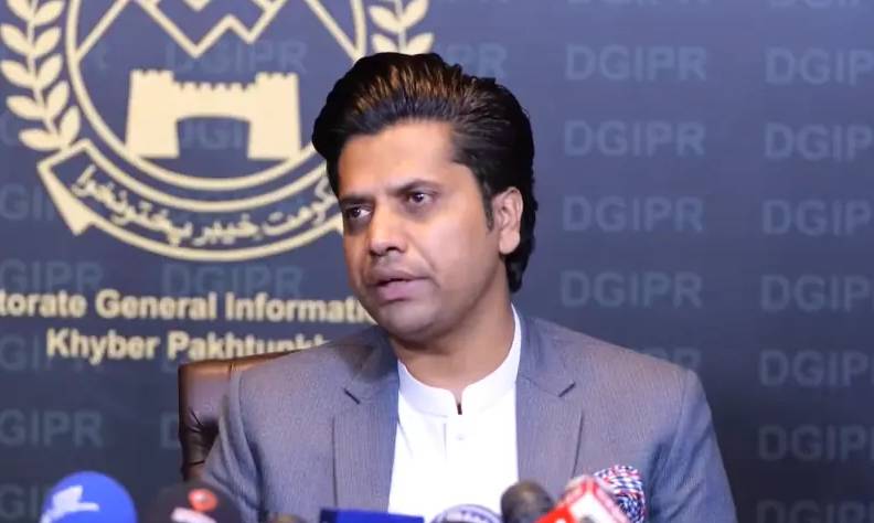 ECP issues show-cause notice to KP CM's aide over misleading claims 