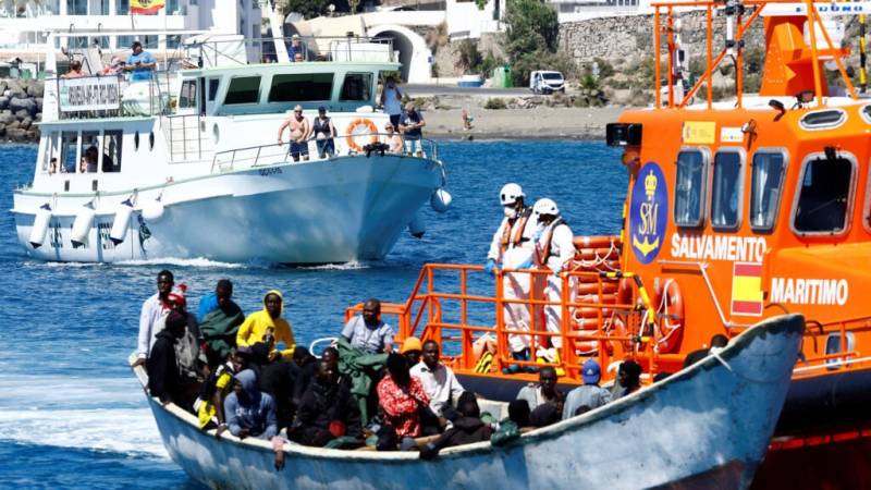 Migrant entries into Spain drop over 40 percent in 2025