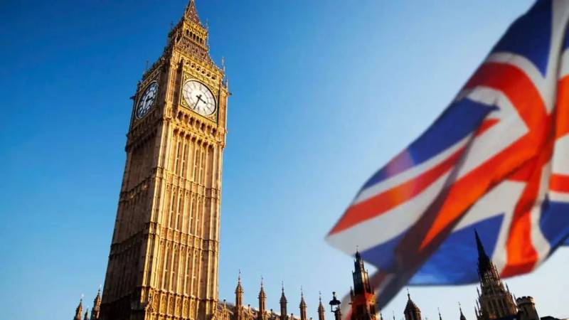 UK tightens visa rules, makes B2-level English mandatory for foreign workers