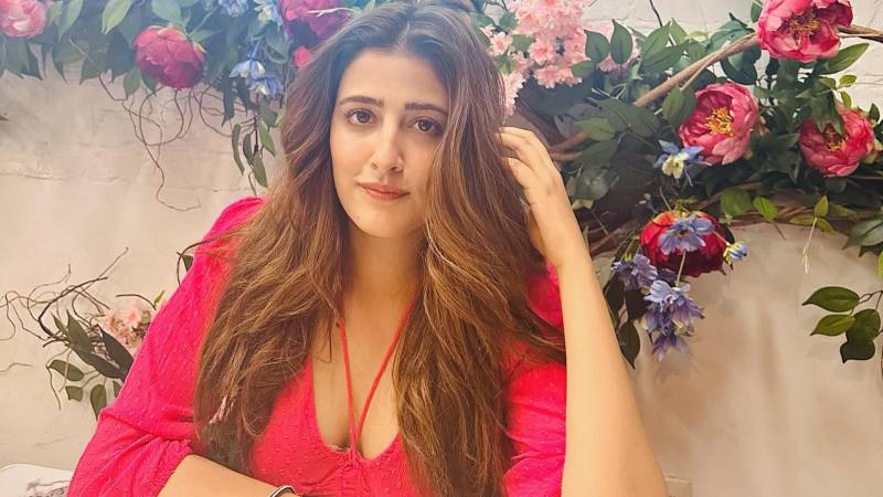 Nupur Sanon announces engagement