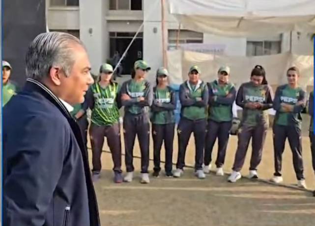 Mohsin Naqvi orders best hygienic food, training facilities for women cricketers