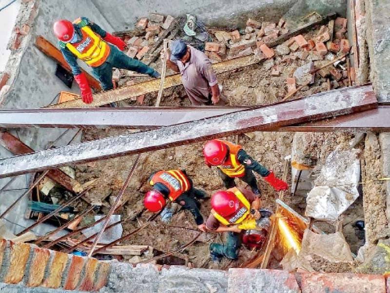 Roof collapses during wedding in Charsadda, six guests dead, five injured