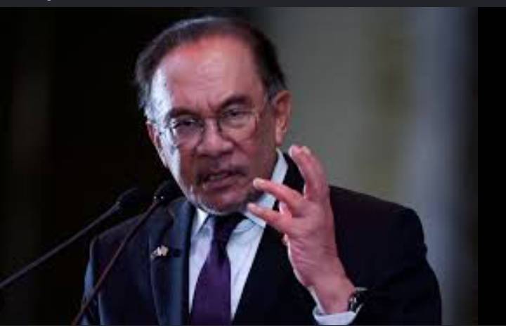 Malaysia to introduce 10-year term limit for prime minister