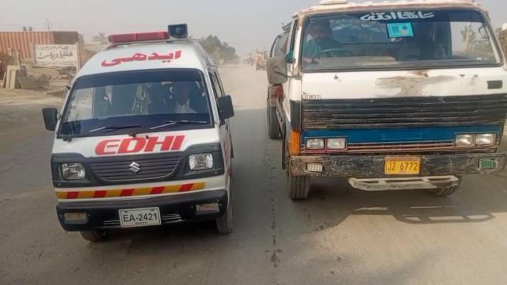Water tanker hits 7-year-old boy to death in Karachi's Manghopir area
