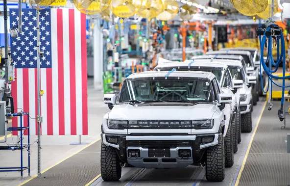 Lower demand for electric cars dents GM's sales