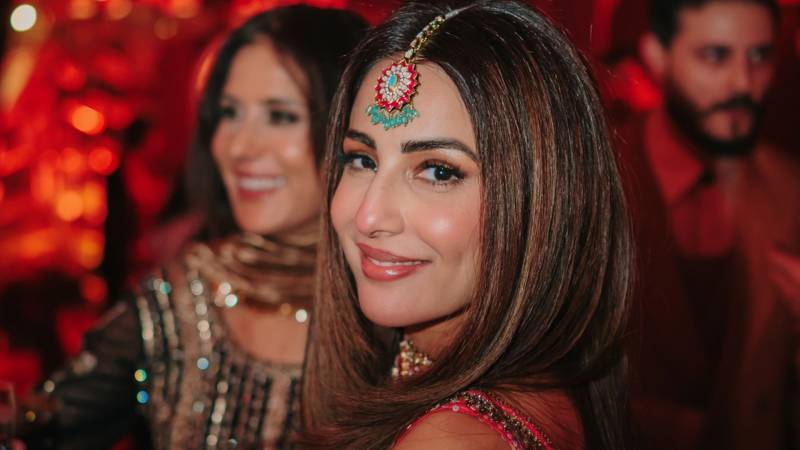 Ushna Shah steals spotlight with dance moves at wedding 