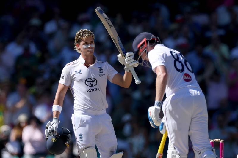 Bethell slams maiden century to give England glimmer in final Ashes Test