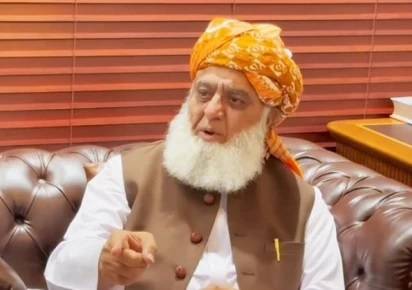 Fazl defends religious schools, leaves message for young genera tion
