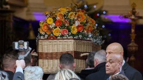 Mourners pay tribute to Brigitte Bardot at Saint-Tropez funeral
