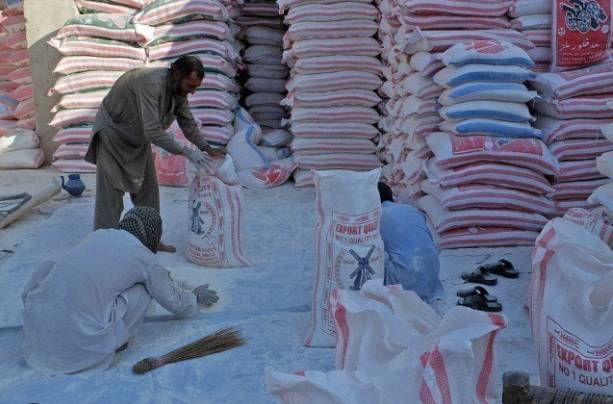 Amid poor supply, millers warn of flour shortage in Punjab