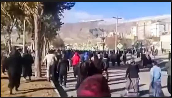 New clashes in Iran as opposition urges more protests
