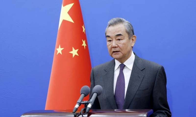 China FM skips historic Somalia visit, lands in Tanzania