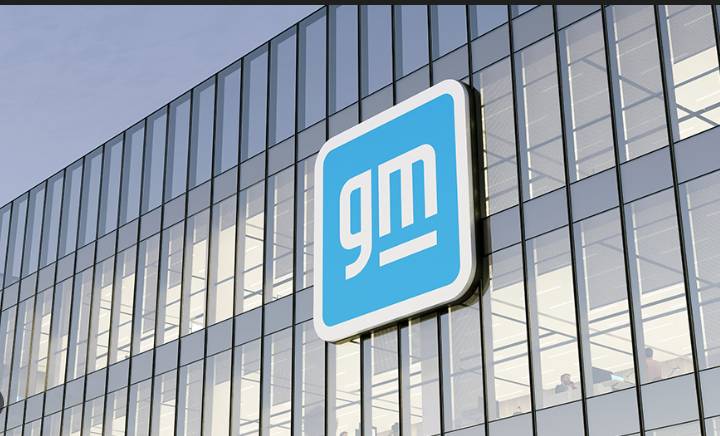GM announces $7.1b hit to profits on electric auto pullback