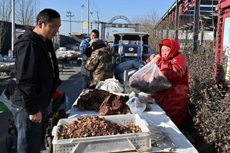 Chinese villagers struggle for heat as gas subsidies fade