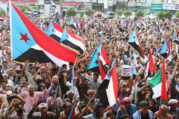 Supporters of Yemen's separatists rally in Aden