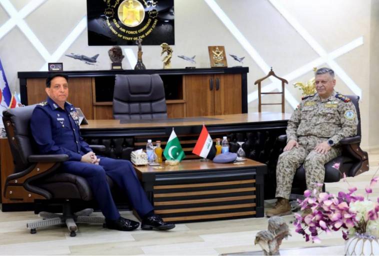 Iraq shows interest in JF-17 Thunder warplanes, Super Mushshak planes