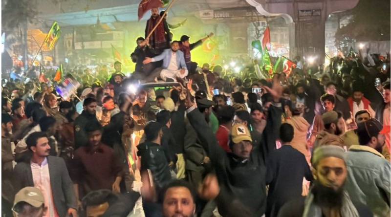 PTI workers gather at Mazar-i-Quaid await CM Afridi’s arrival