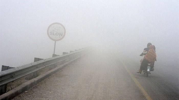 Cold and foggy weather to continue across Pakistan