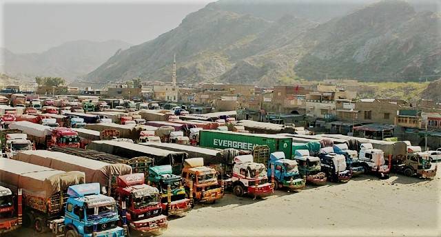 Govt approves re-export of all stranded Afghan transit trade shipments 