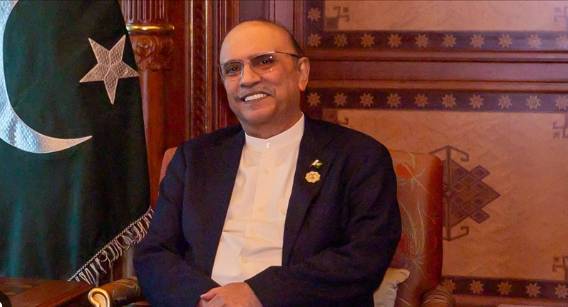 President Zardari reaches Bahrain on four-day visit