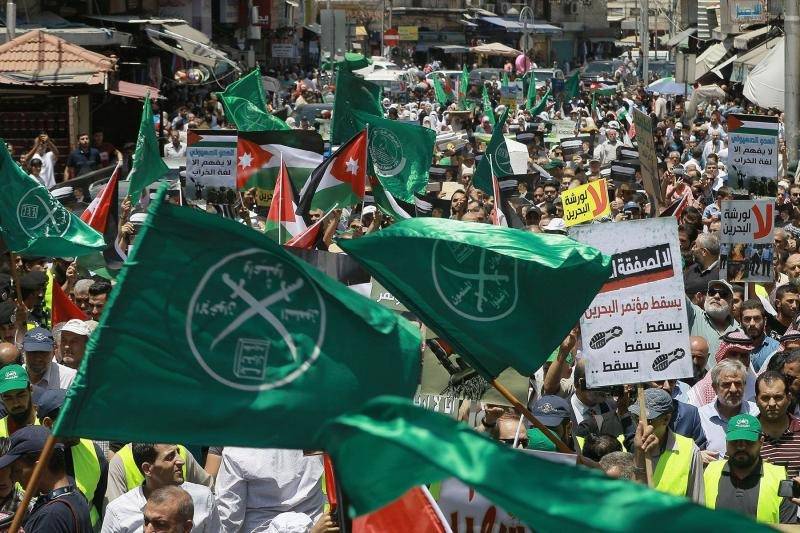 US takes aim at Muslim Brotherhood in Arab world
