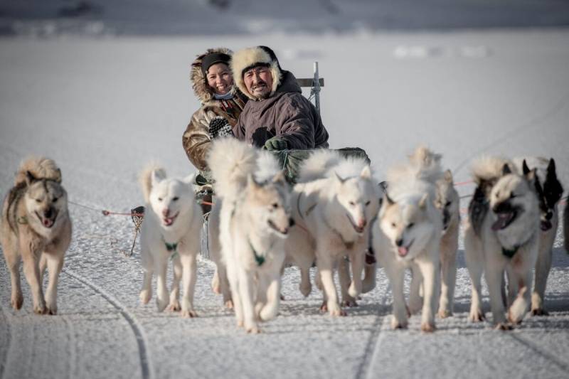 Dogsleds, China and independence: Facts on Greenland