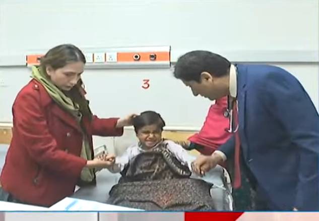 Pakistani doctors successfully removes twin from inside young boy’s chest