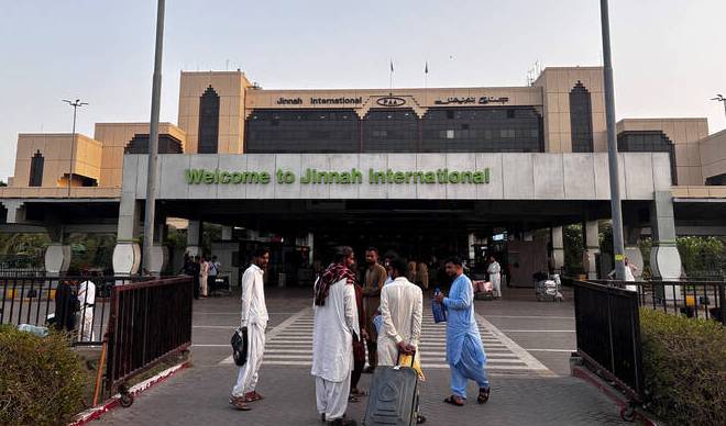 Six flights cancelled at Karachi Airport 
