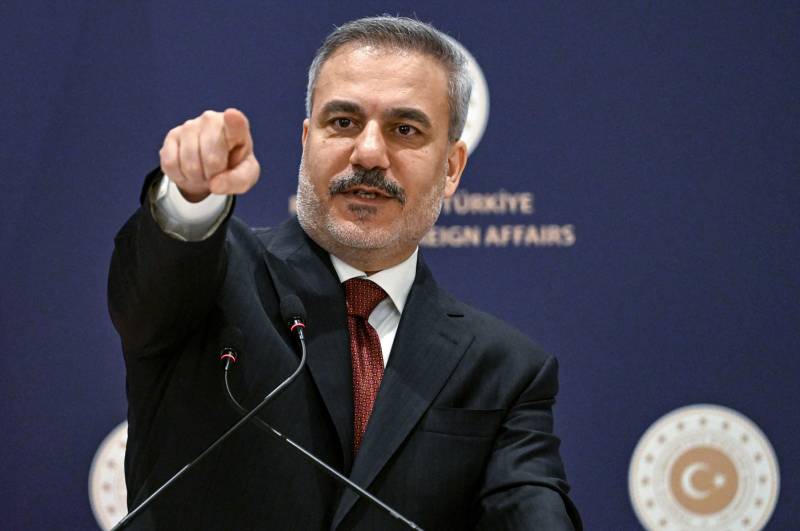 Turkey confirms 'in talks' with Pakistan and Saudi Arabia over defence pact