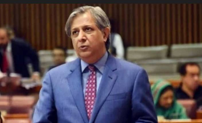 Minister saves govt as Imran Khan's meetings issue echoes in Senate