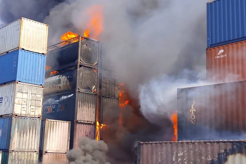 Fire erupts again in containers at Karachi Port