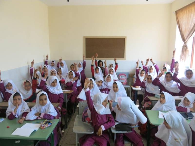 Iran schools to reopen Sunday after one-week closure: media