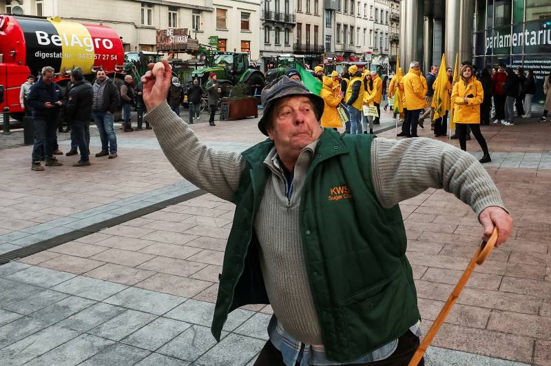 Protests erupt across Europe as farmers reject Mercosur trade deal