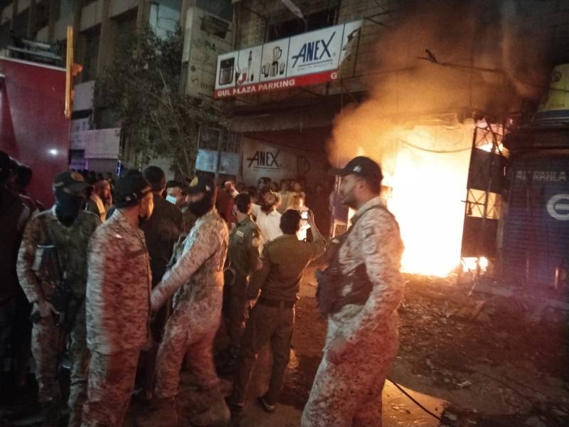Three died, over dozen injured as massive fire engulfs Gul Plaza in Karachi