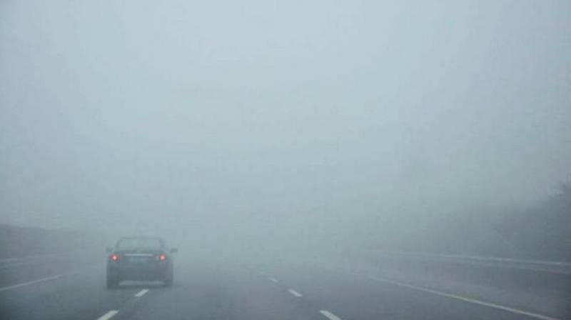 Motorways M3, M11 closed due to dense fog