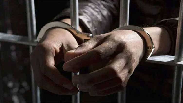 Lahore police nab triple murder accused