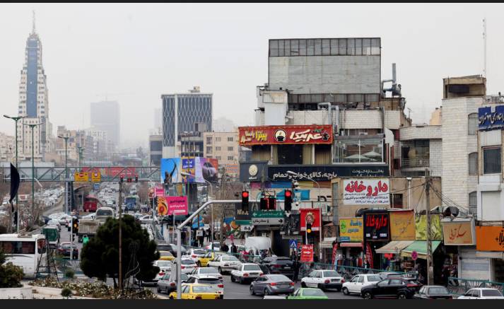 Internet briefly returns in Iran