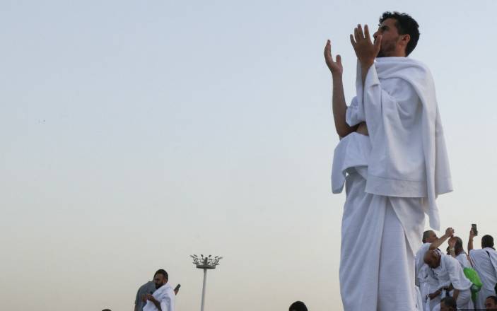 Govt to crack down on people committing fraud with Hajj pilgrims 