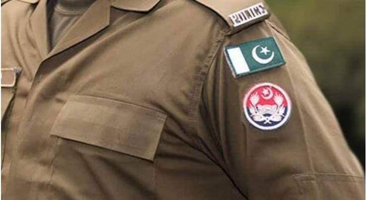 Policeman arrested for taking bribe in Lahore