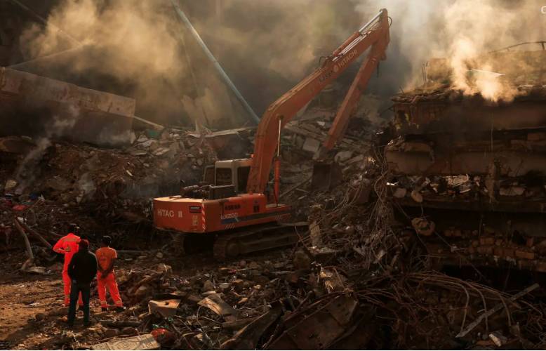 20 bodies found at a shop in Karachi’s Gul Plaza, toll hits 60, search continues 