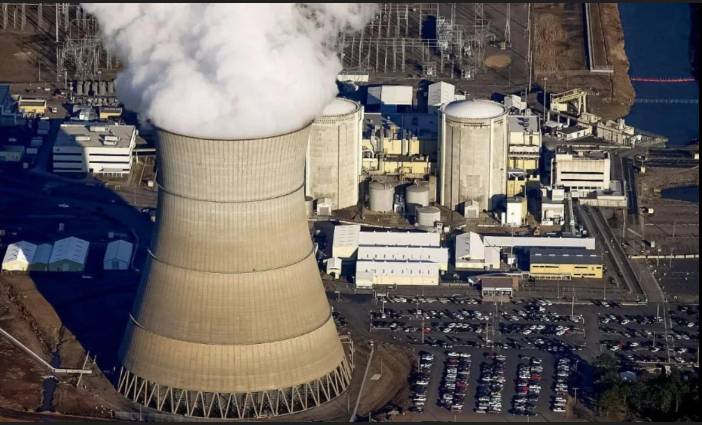 Japan restarts world's biggest nuclear plant