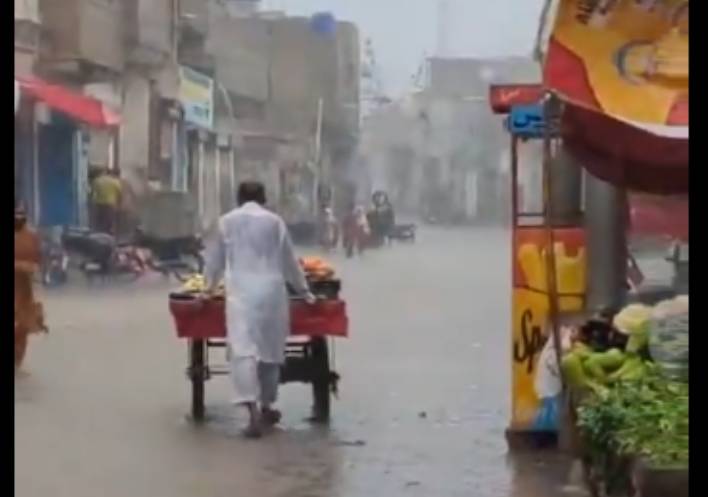 Rain, strong winds add chill to Karachi weather
