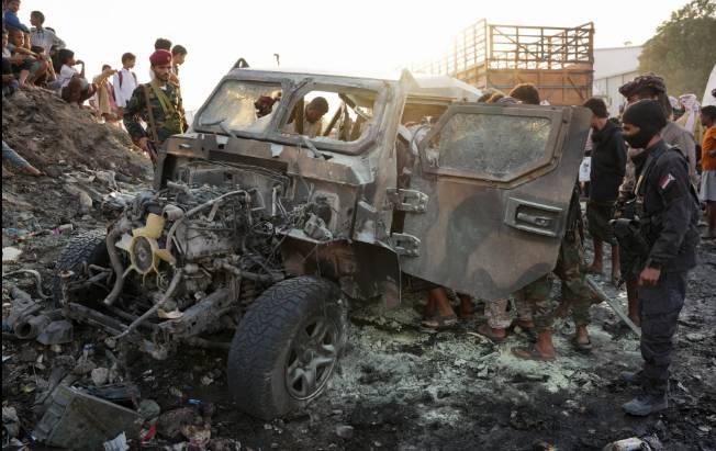 Attack on government-allied convoy in Yemen kills five