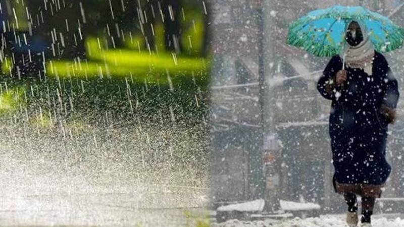 Snowfall in Murree, Abbottabad, rain turns weather pleasant in Punjab
