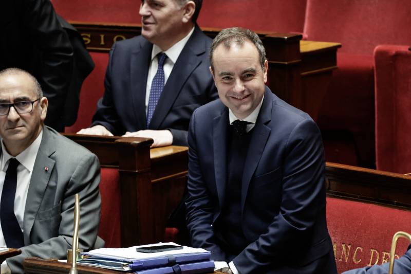 France PM survives no-confidence vote over forced budget