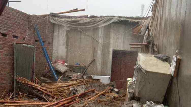 Five injured in Khyber roof collapse
